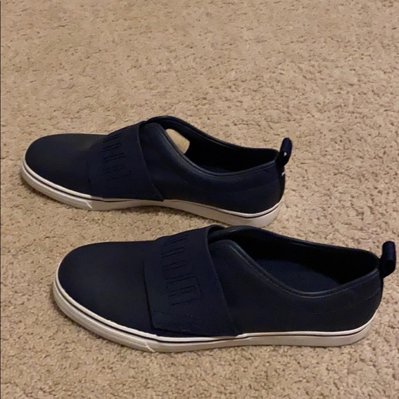 Puma Slip on - Picture 2 of 5